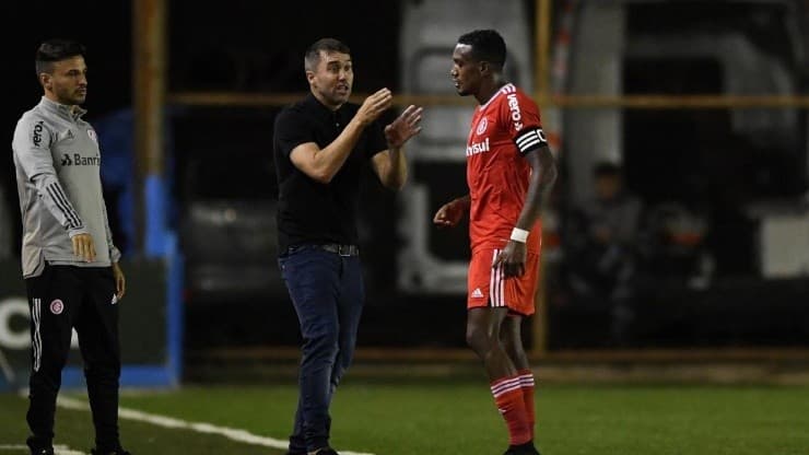 Jogo do Galo teve briga no vestiário da Arena MRV; zagueiro passou