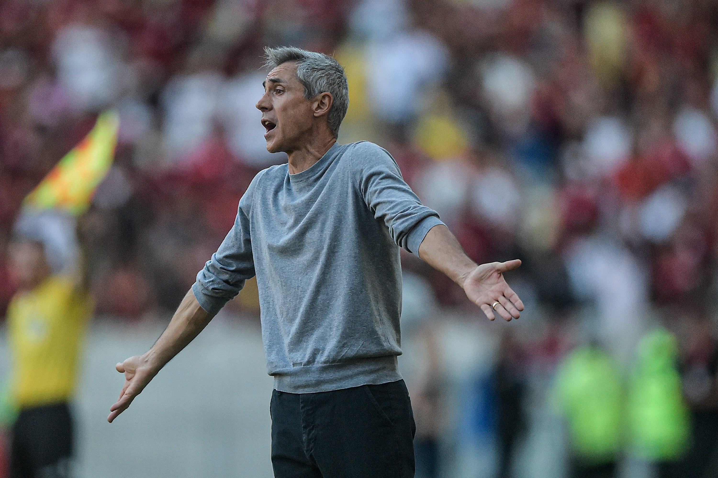 Ex-dirigente do Grêmio cita Dorival Jr, parabeniza São Paulo e cutuca  Flamengo