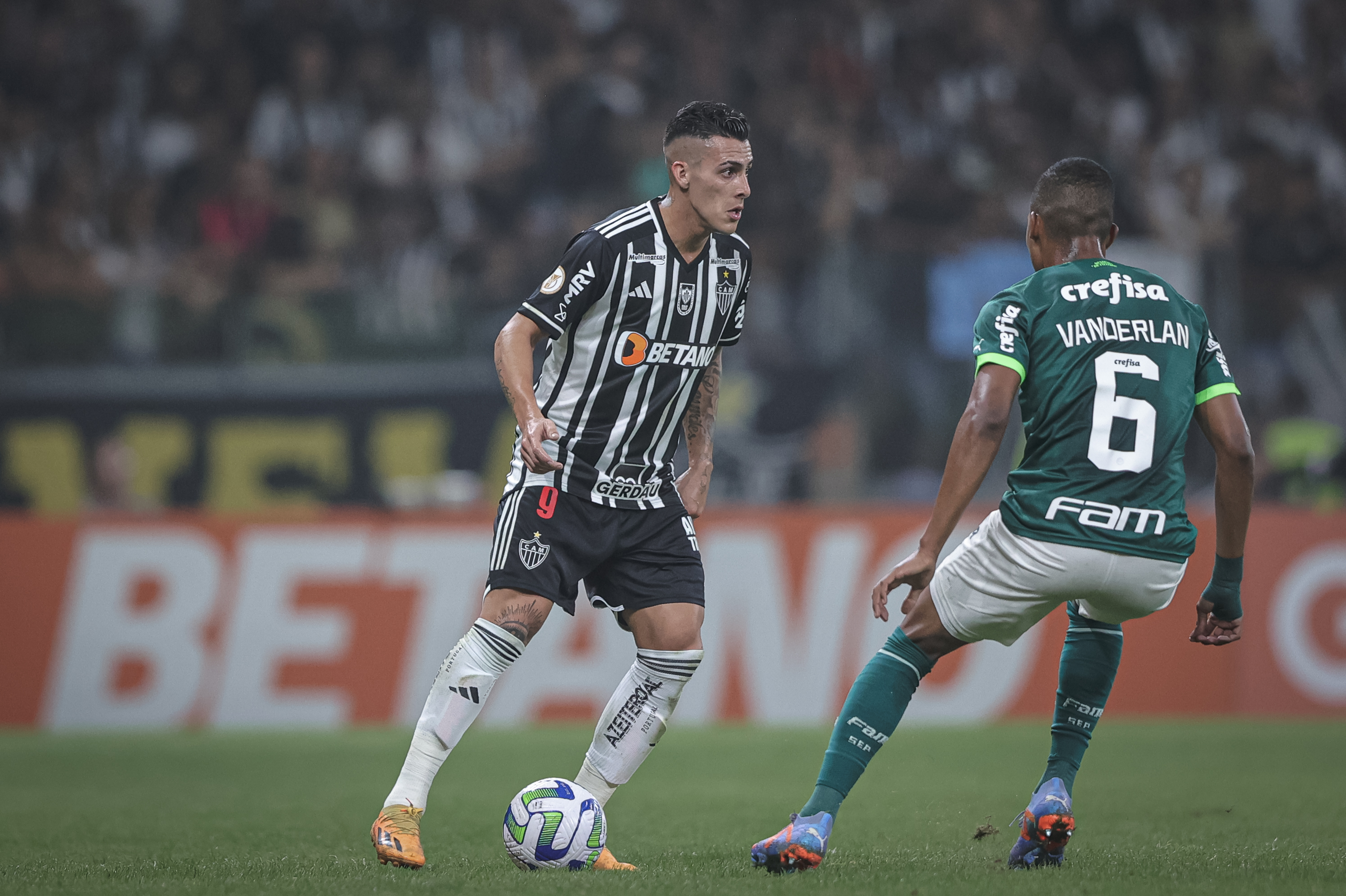 Renzo Saravia é o novo lateral do Galo – Clube Atlético Mineiro