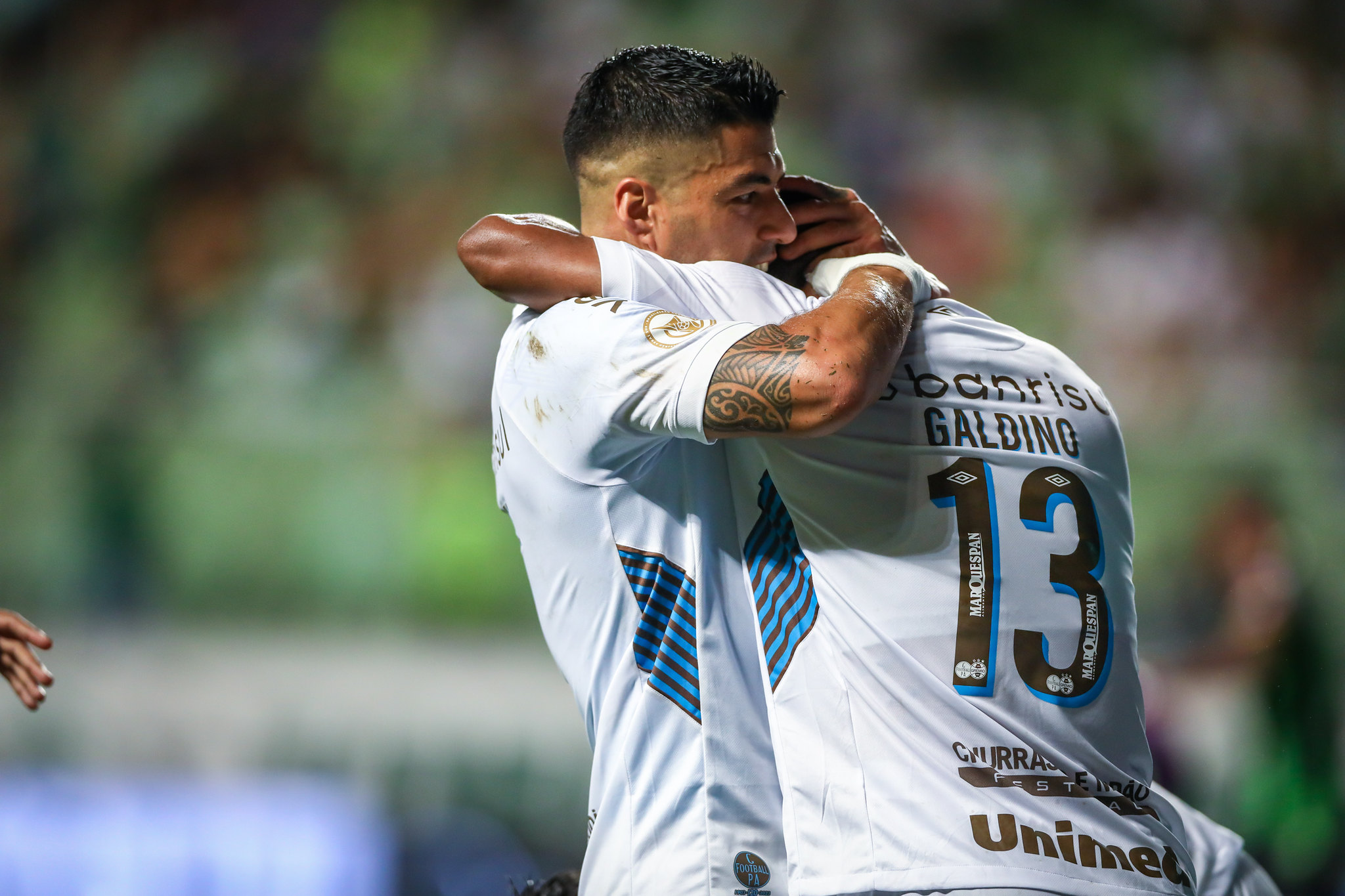 Retrospectiva LANCE!: antes sinônimo de solidez, defesa do Grêmio teve  rendimento ruim em 2021