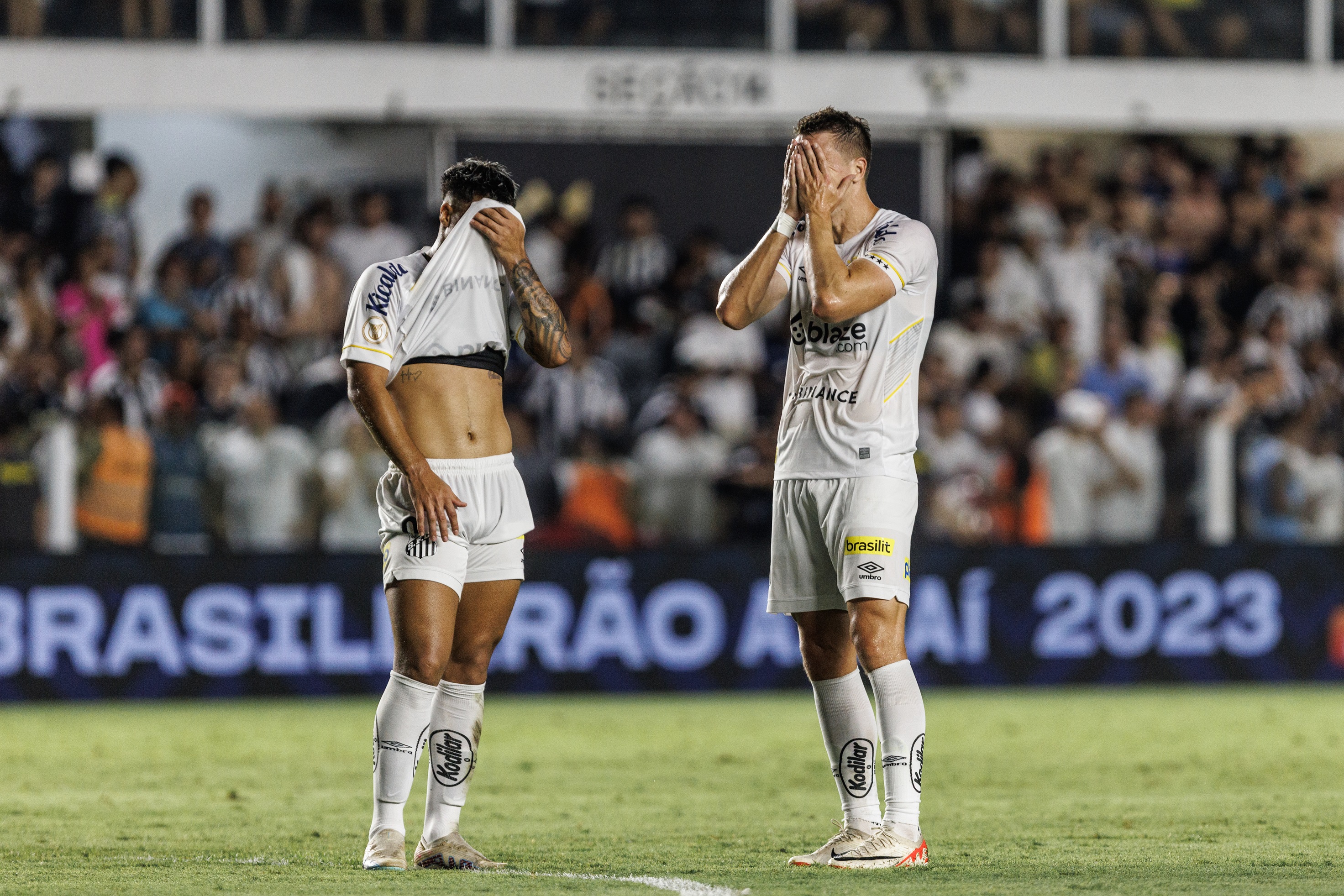 Santos prepara ações para homenagear os 81 anos do Rei Pelé - Lance!