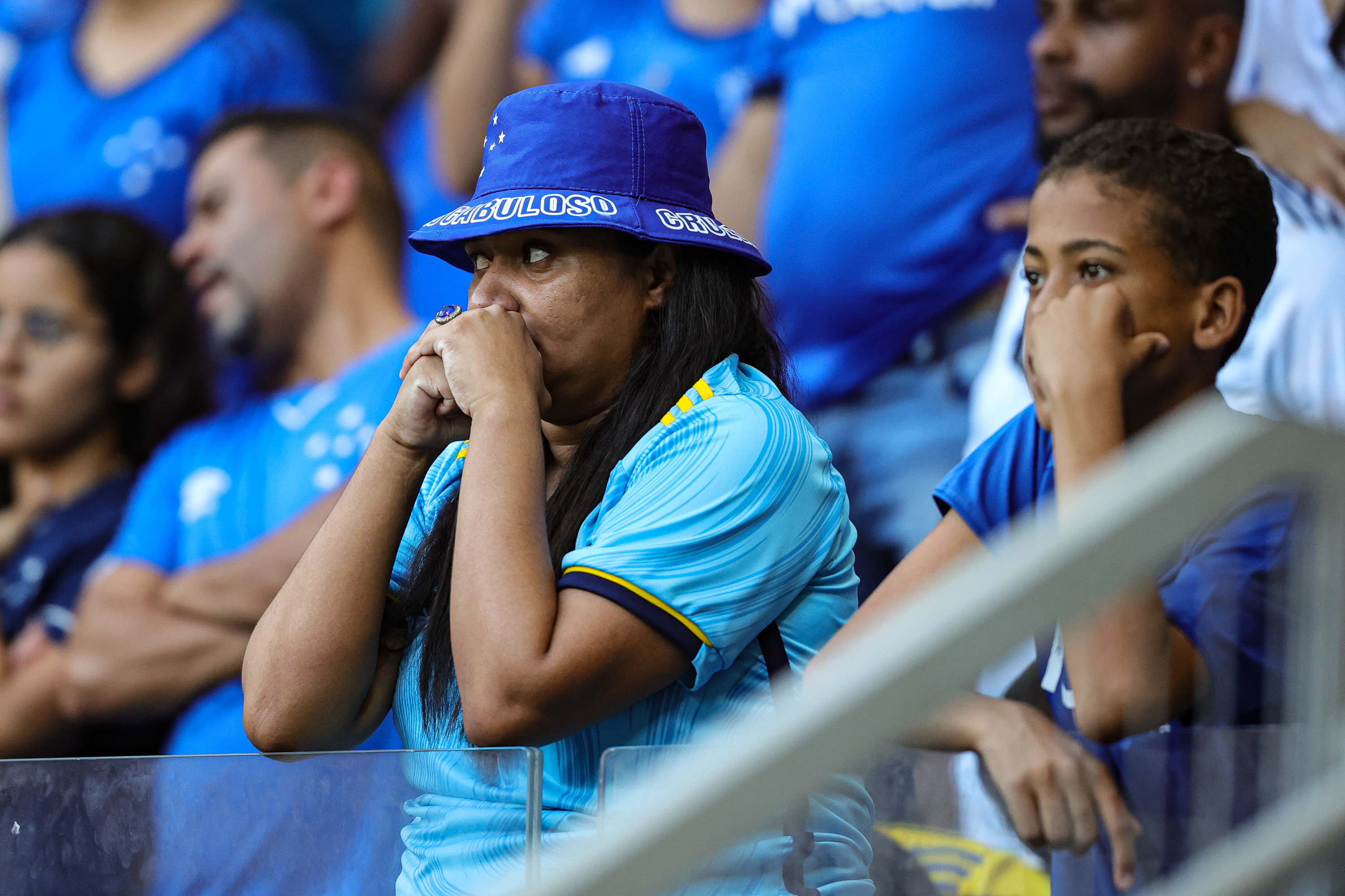 Organizada do Cruzeiro ameaça cobrar jogadores “na saída do filho na  escola“